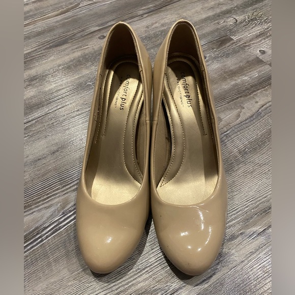 ✨MOVING SALE✨ Comfort plus by Predictions Heels Size 7 1/2W - Picture 4 of 7